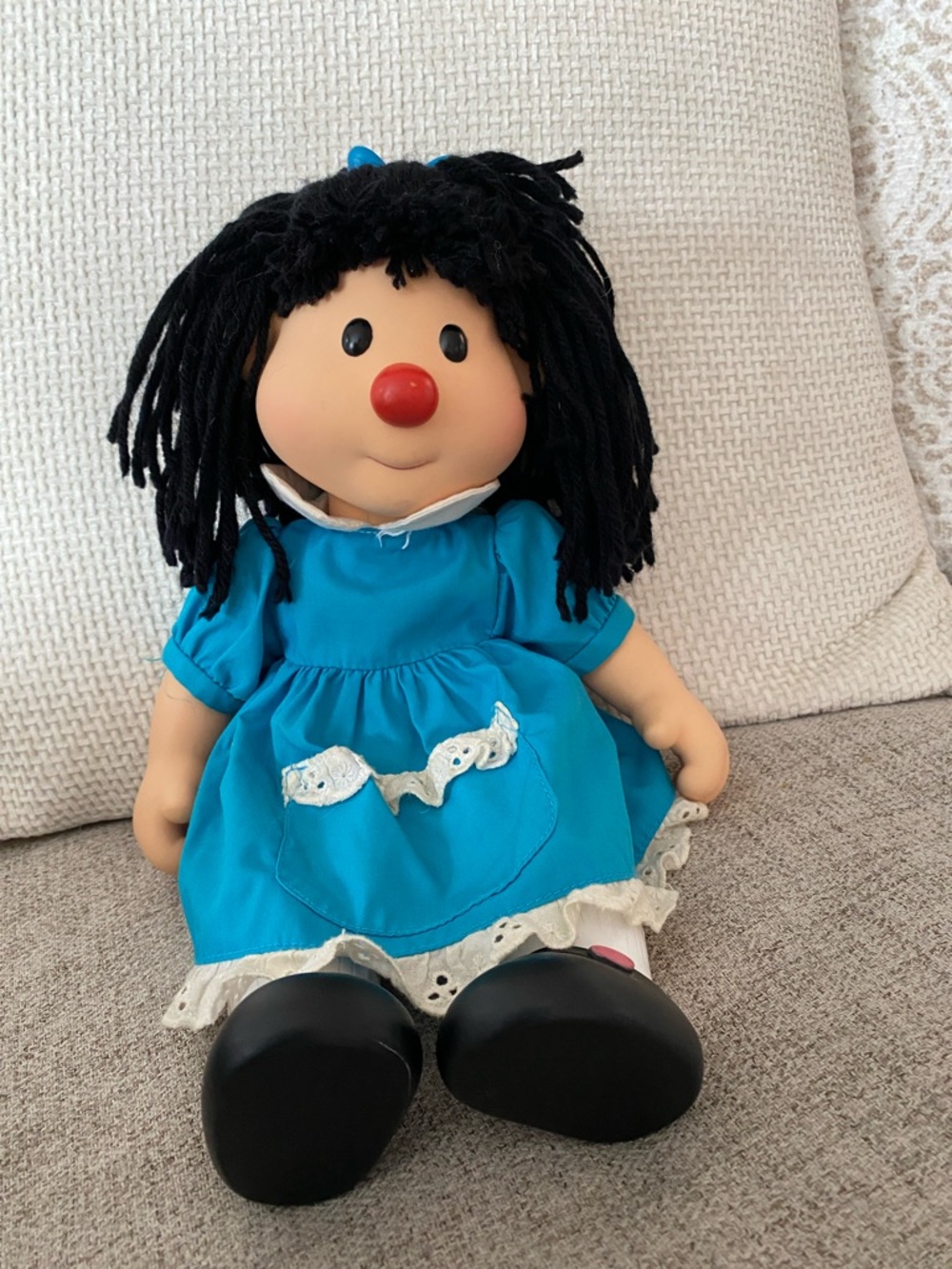 Molly doll Big Comfy Couch vintage 1996